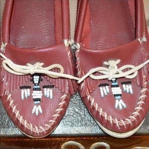 Minnetonka thunderbird moccasins